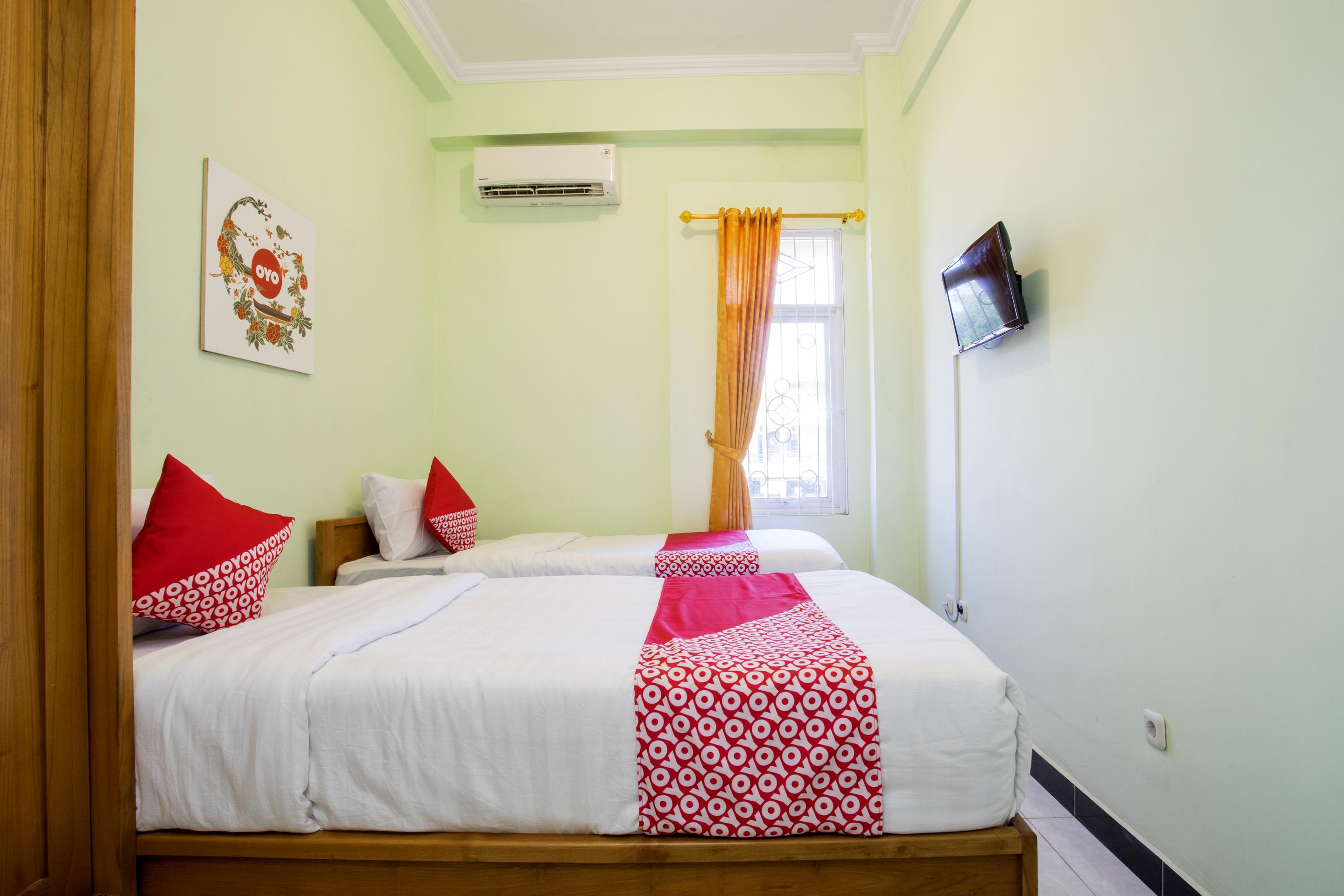 โอโย 2634 กรียา บิโรโว Hotel Wonosari ภายนอก รูปภาพ