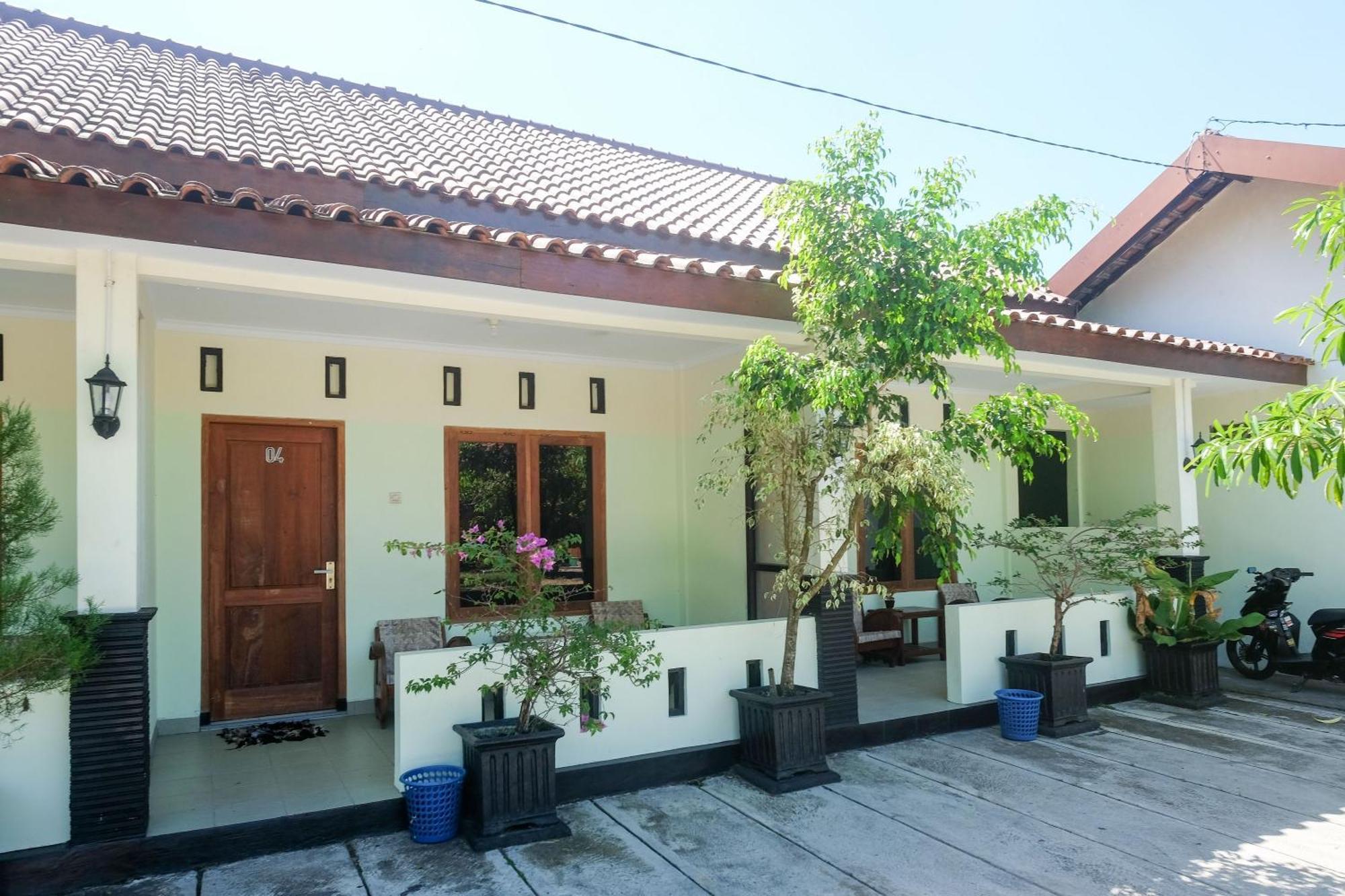 โอโย 2634 กรียา บิโรโว Hotel Wonosari ภายนอก รูปภาพ