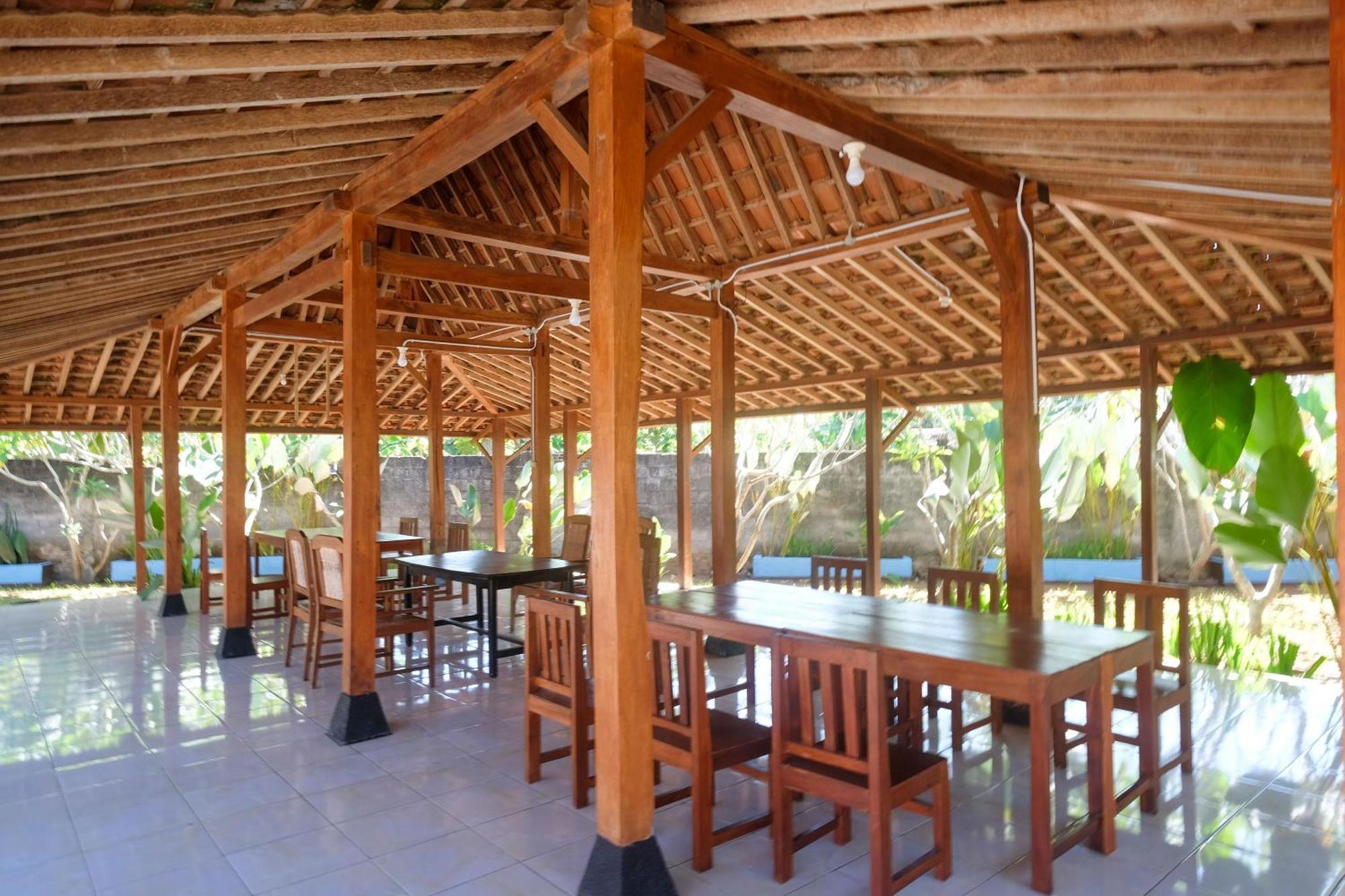 โอโย 2634 กรียา บิโรโว Hotel Wonosari ภายนอก รูปภาพ